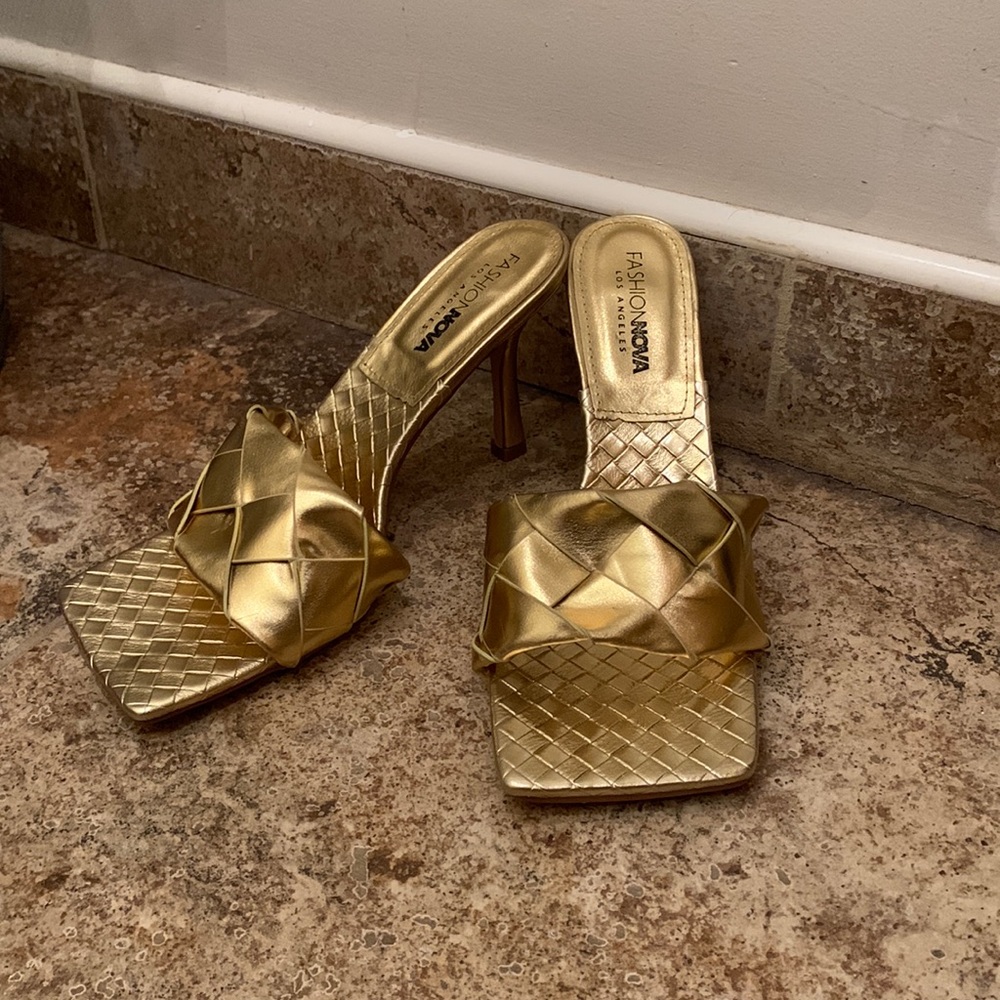 Fashion Nova Heel